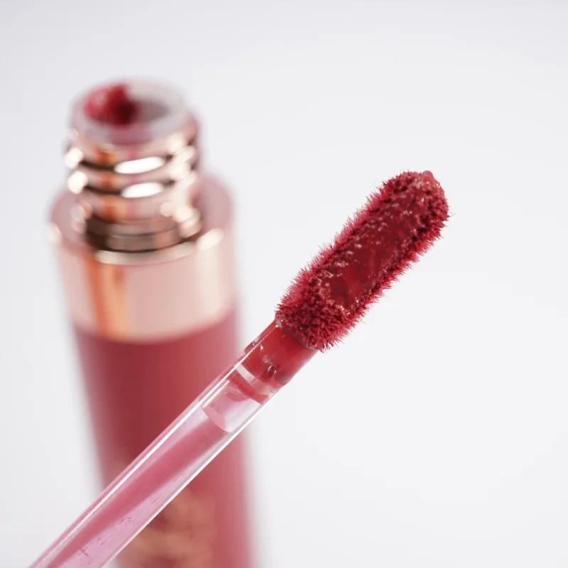 Lip Cream, Elyse