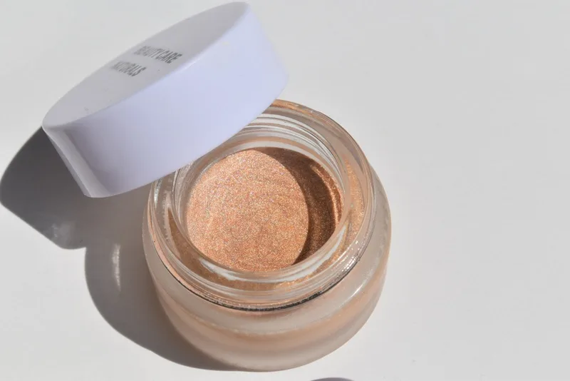 Dewy Highlighter, Dewy Champagne