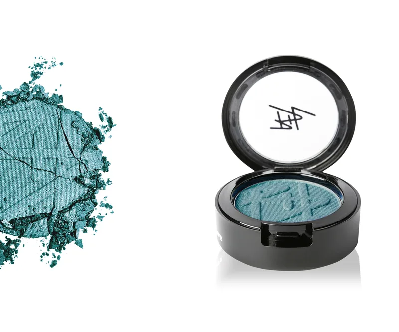 Beauty is Life EYESHADOW - SOLO SHINY, SAILOR 42C