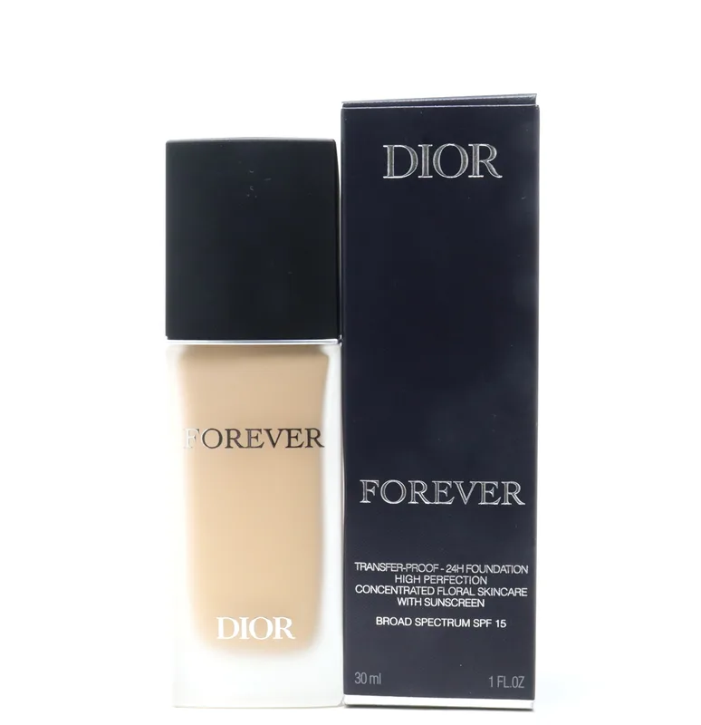 Forever Matte Foundation 2.5N Neutral SPF 15 1.0oz/30ml New With Box