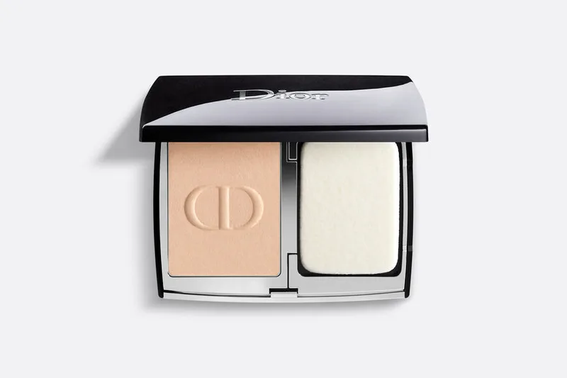 Forever Natural Velvet Matte Compact Foundation, 2.5 Neutral Light