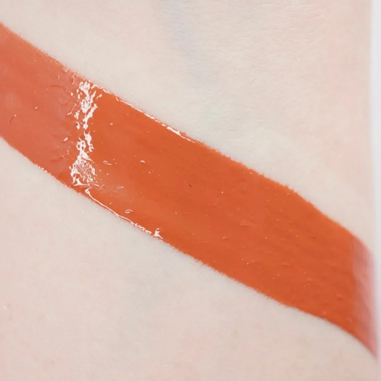 Lip Cream, Claire
