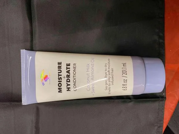 Coconut Milk + Sweet Almond Oil Moisture + Hydrate Conditioner