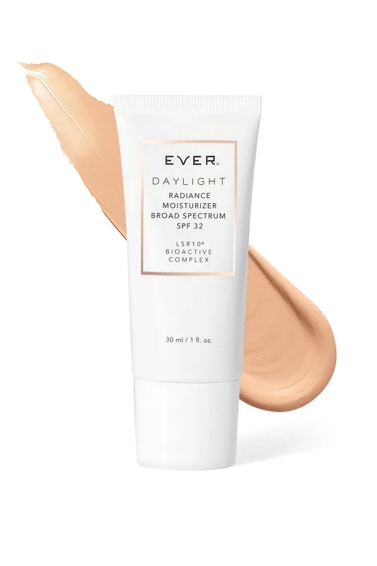 Daylight Radiance Moisturizer, Medium, SPF 32