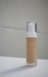 True Intentions Hydrating Foundation, Villa (2020 formulation)