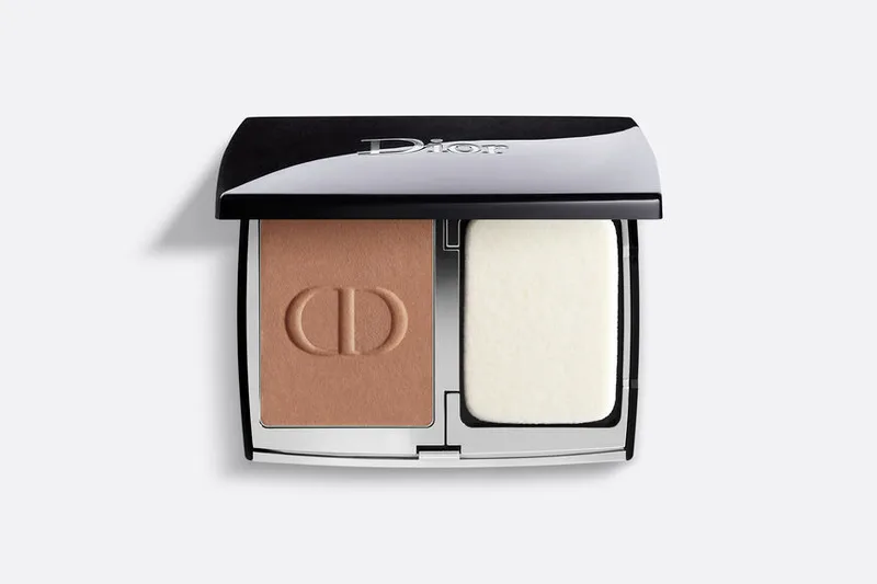 Forever Natural Velvet Matte Compact Foundation, 6 Neutral Medium to Deep