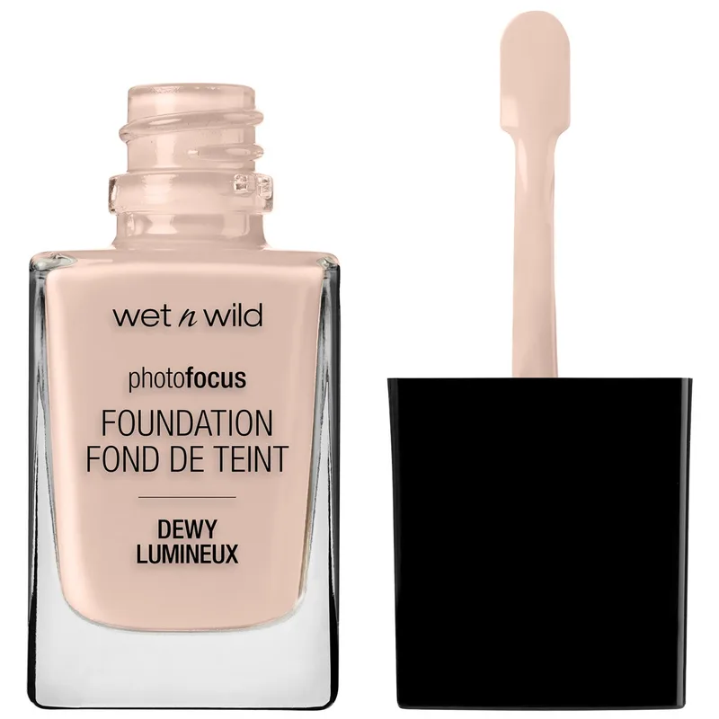 Photo Focus Dewy Foundation, Rose Ivory