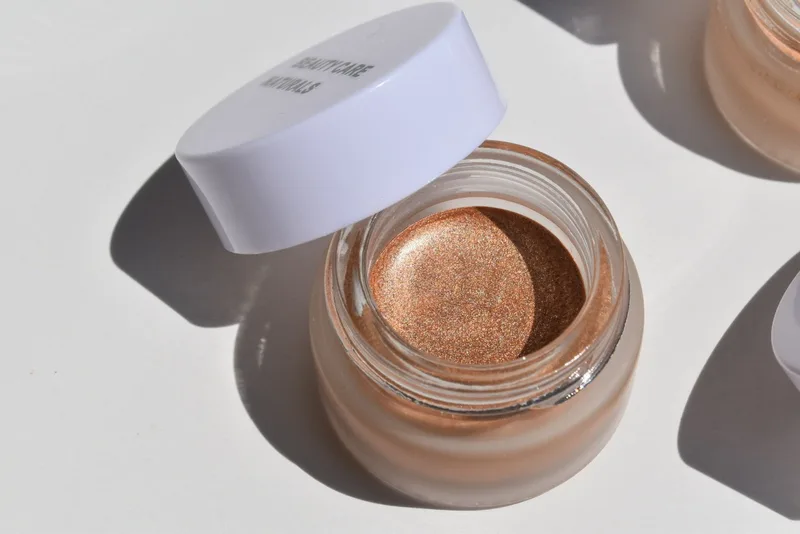 Dewy Highlighter, Dewy Gold