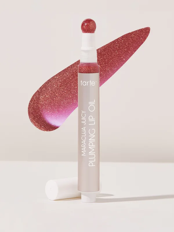 Maracuja Juicy Plumping Lip Oil, Shimmering Berry